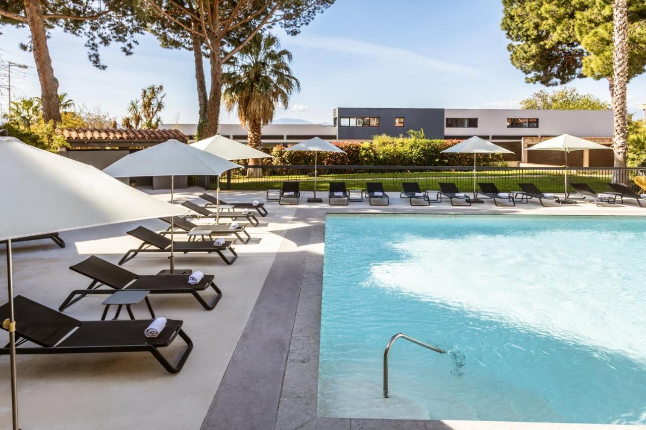 Holiday Inn Perpignan, An Ihg Hotel Экстерьер фото
