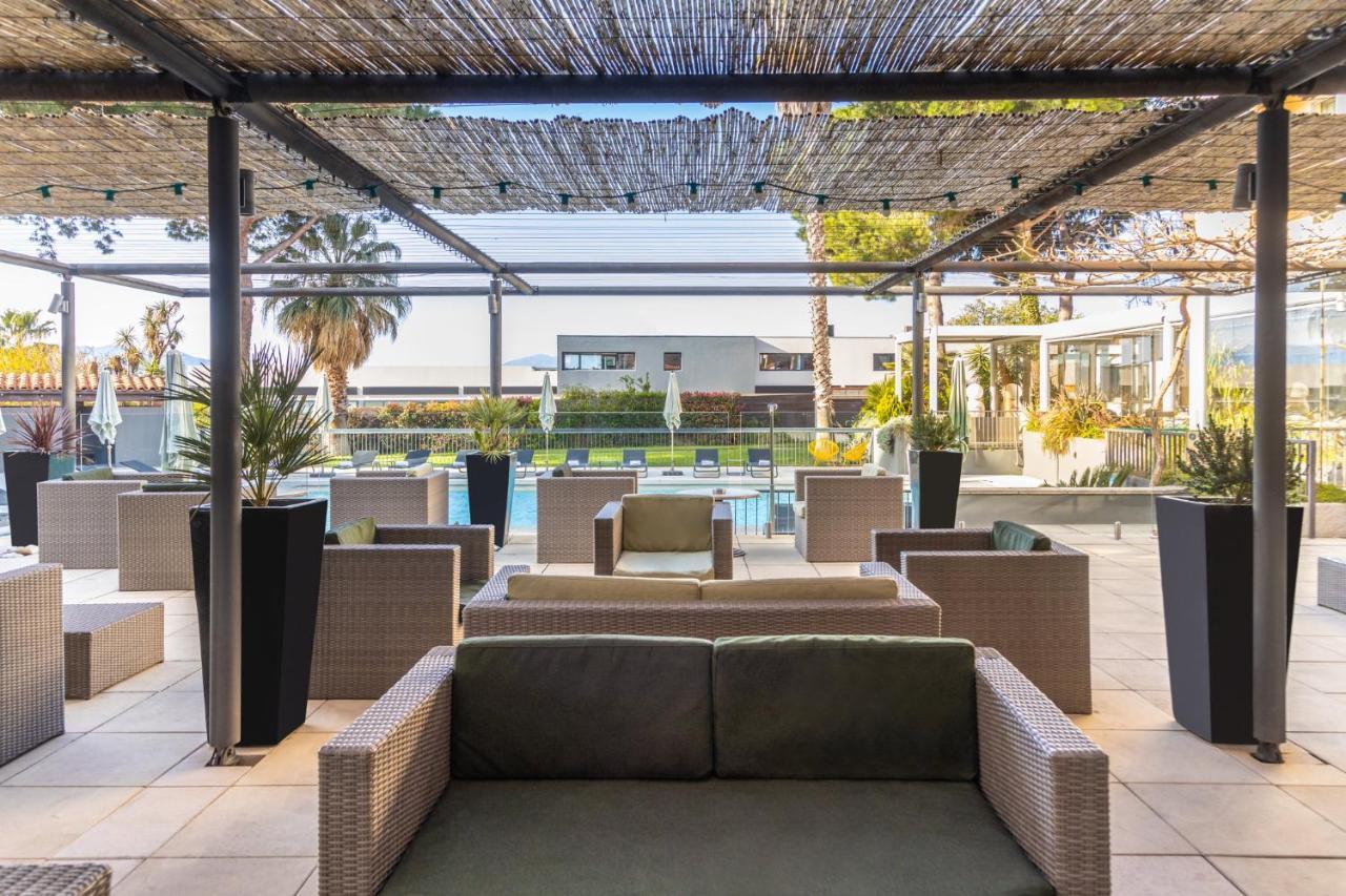 Holiday Inn Perpignan, An Ihg Hotel Экстерьер фото