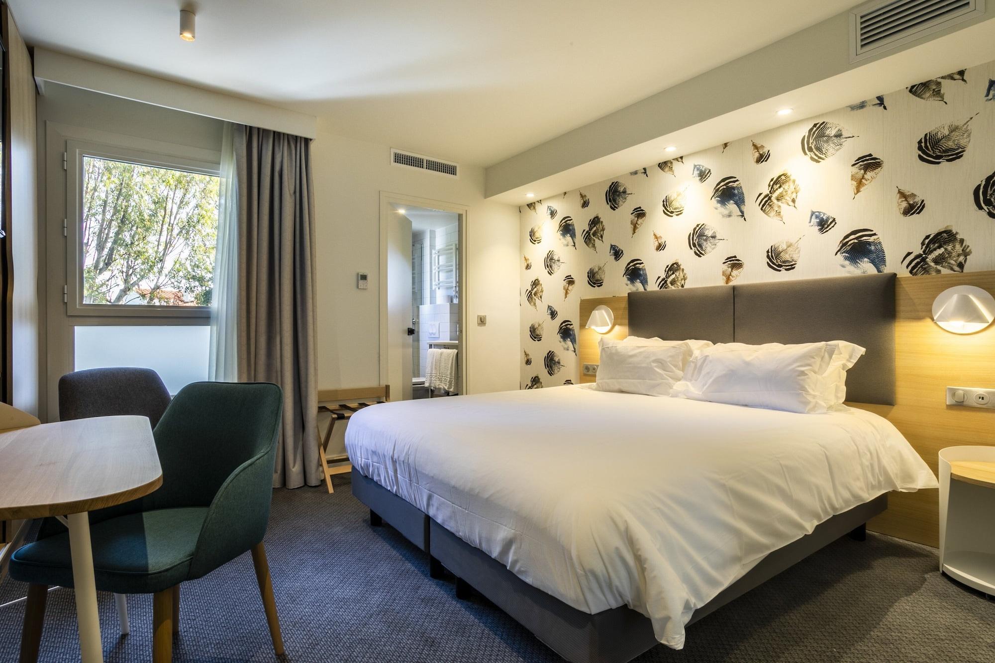 Holiday Inn Perpignan, An Ihg Hotel Экстерьер фото