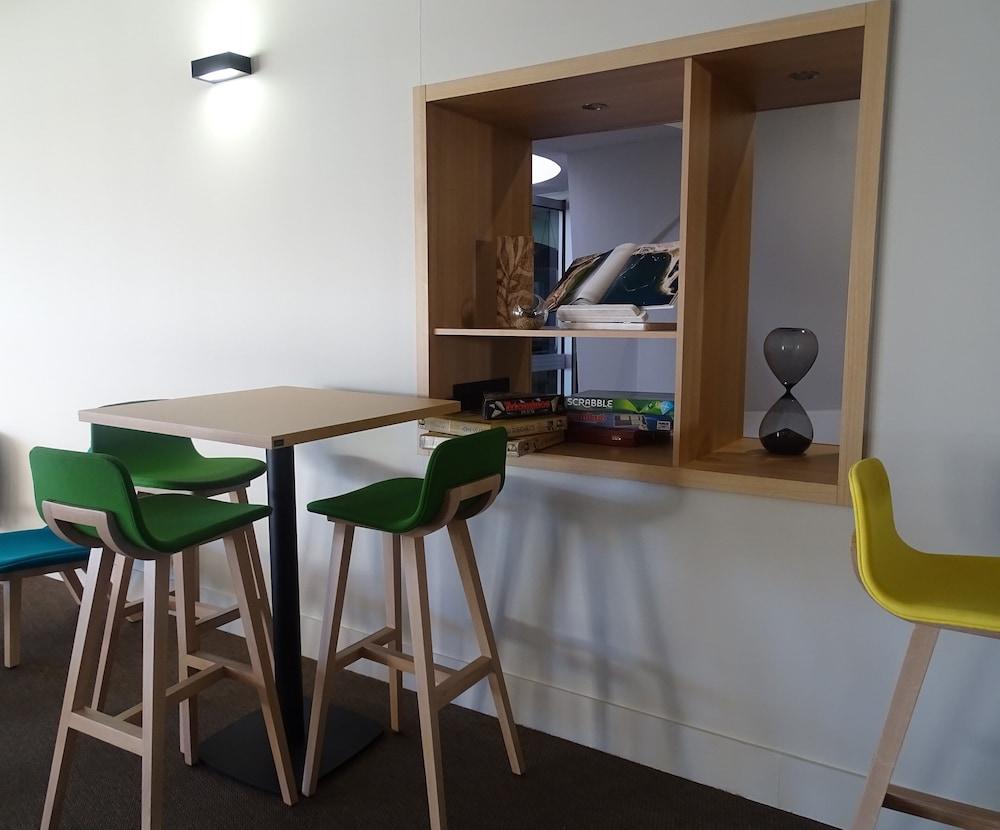 Holiday Inn Perpignan, An Ihg Hotel Экстерьер фото
