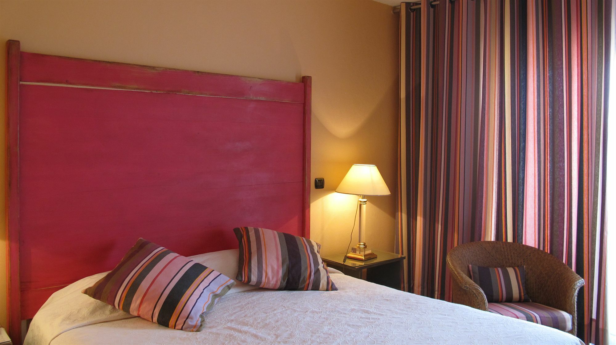 Holiday Inn Perpignan, An Ihg Hotel Экстерьер фото
